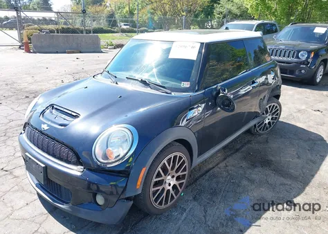 2009 Mini Cooper S из США, поврежденный, VIN WMWMF73509TW82466
